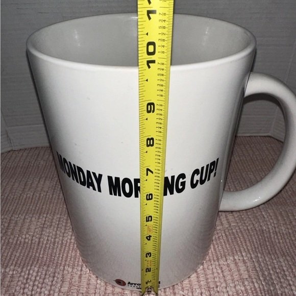 Monday Morning Arrow head travel plaza huge coffee cup utensil holder - Picture 6 of 8